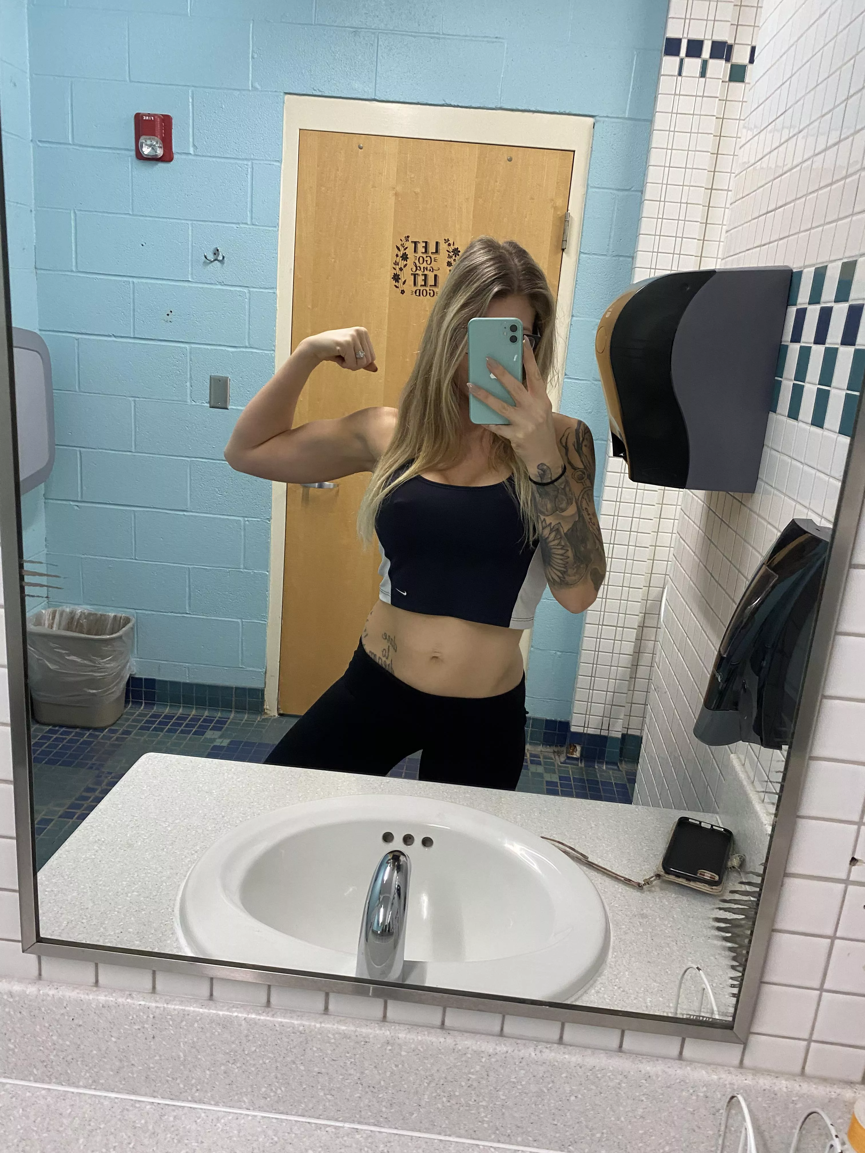 Milf but still strong 💪🏽