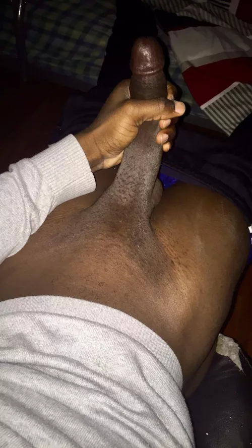 Milfs dm me