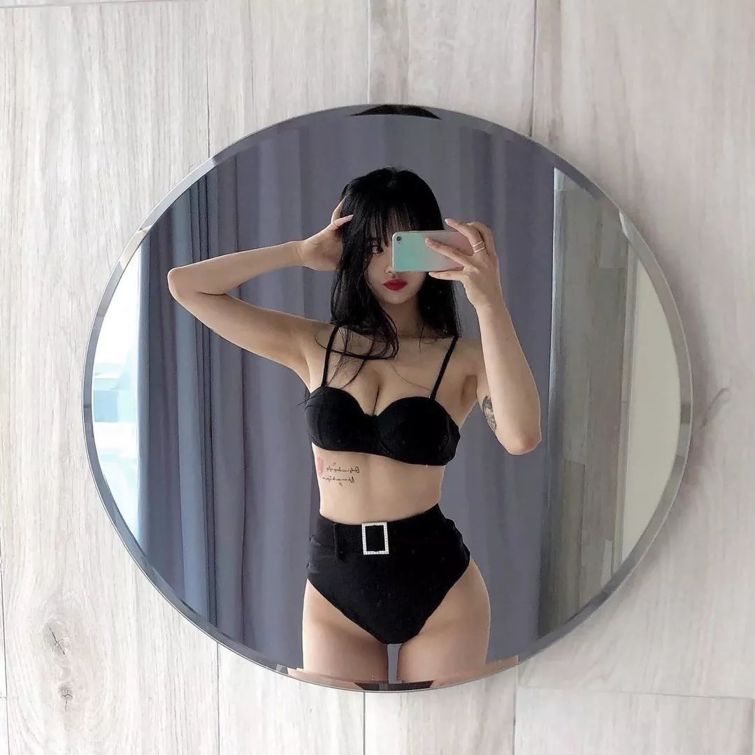 Mirror Selfie
