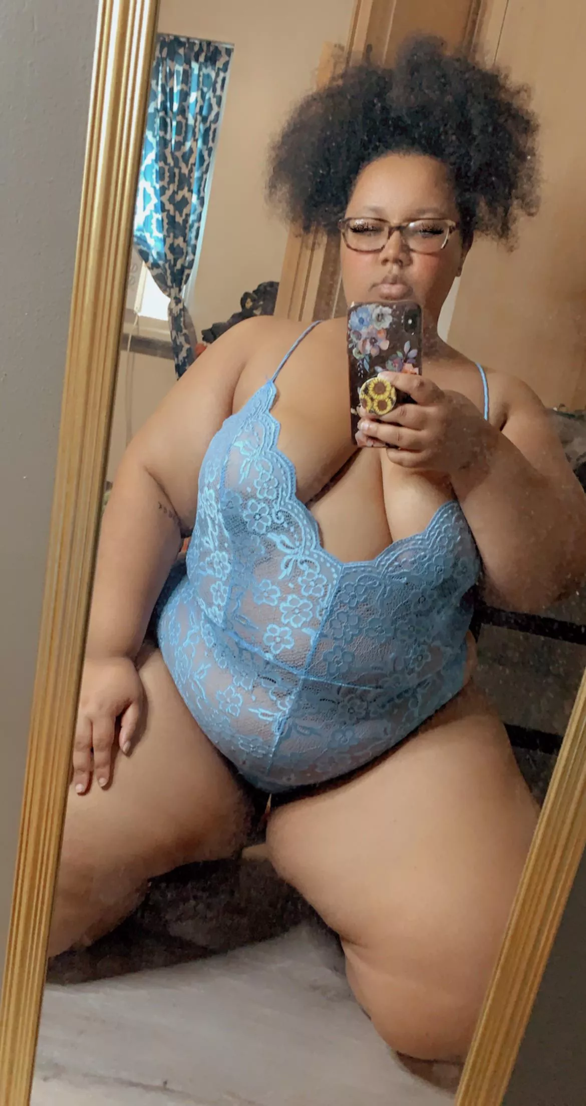 Mirror selfie time 🦋