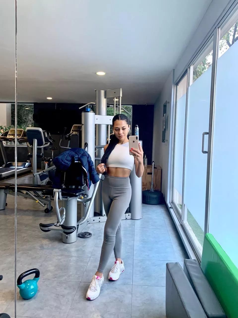 Mirror sex, anyone?💦