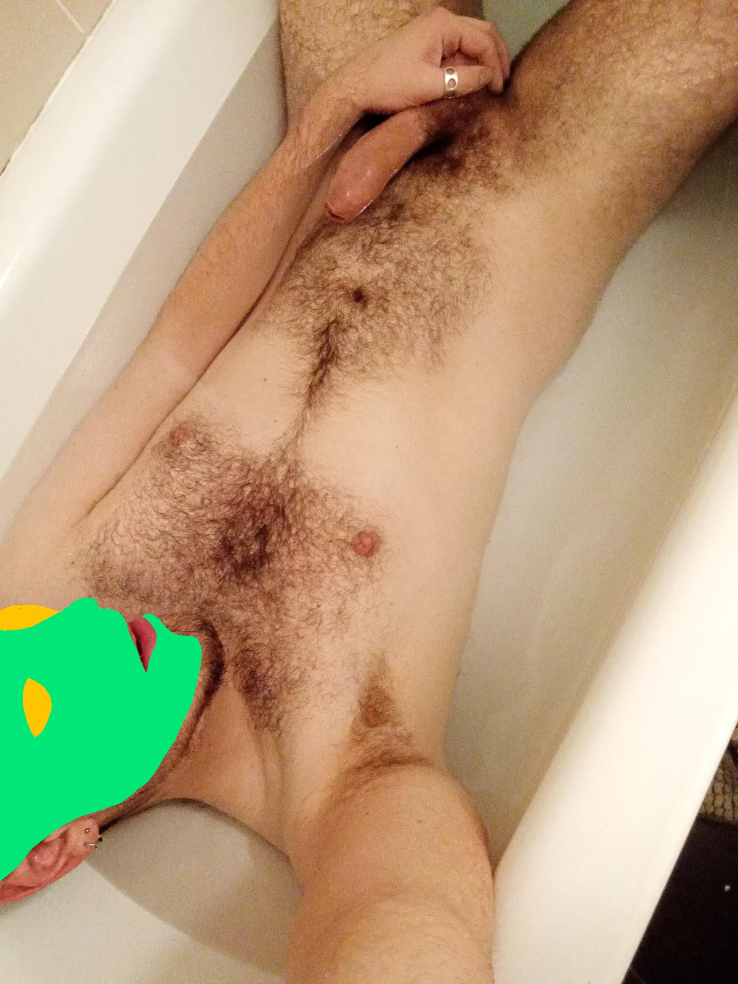 Mmh, let's say it's a green clay mask ? c: