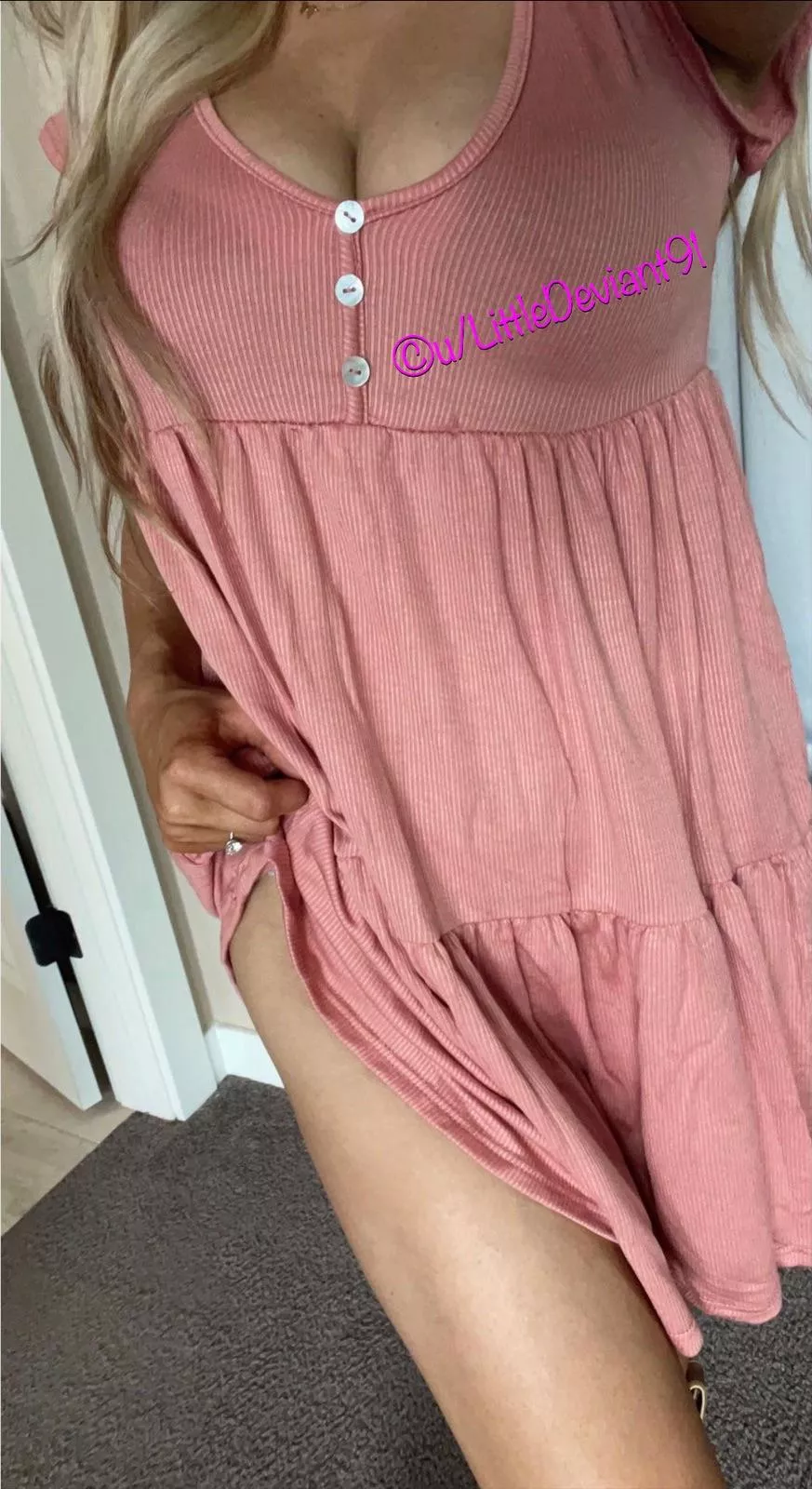 Mom of 1 and still a slut… approve? Mom of 1 and still a slut… approve?