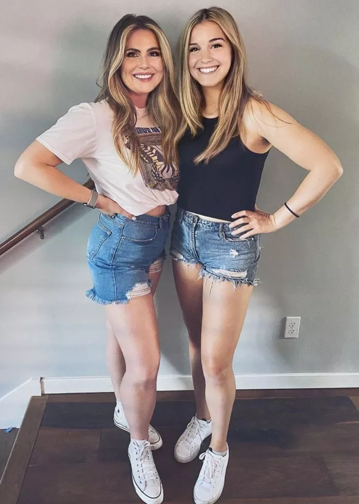 Mom or daughter?