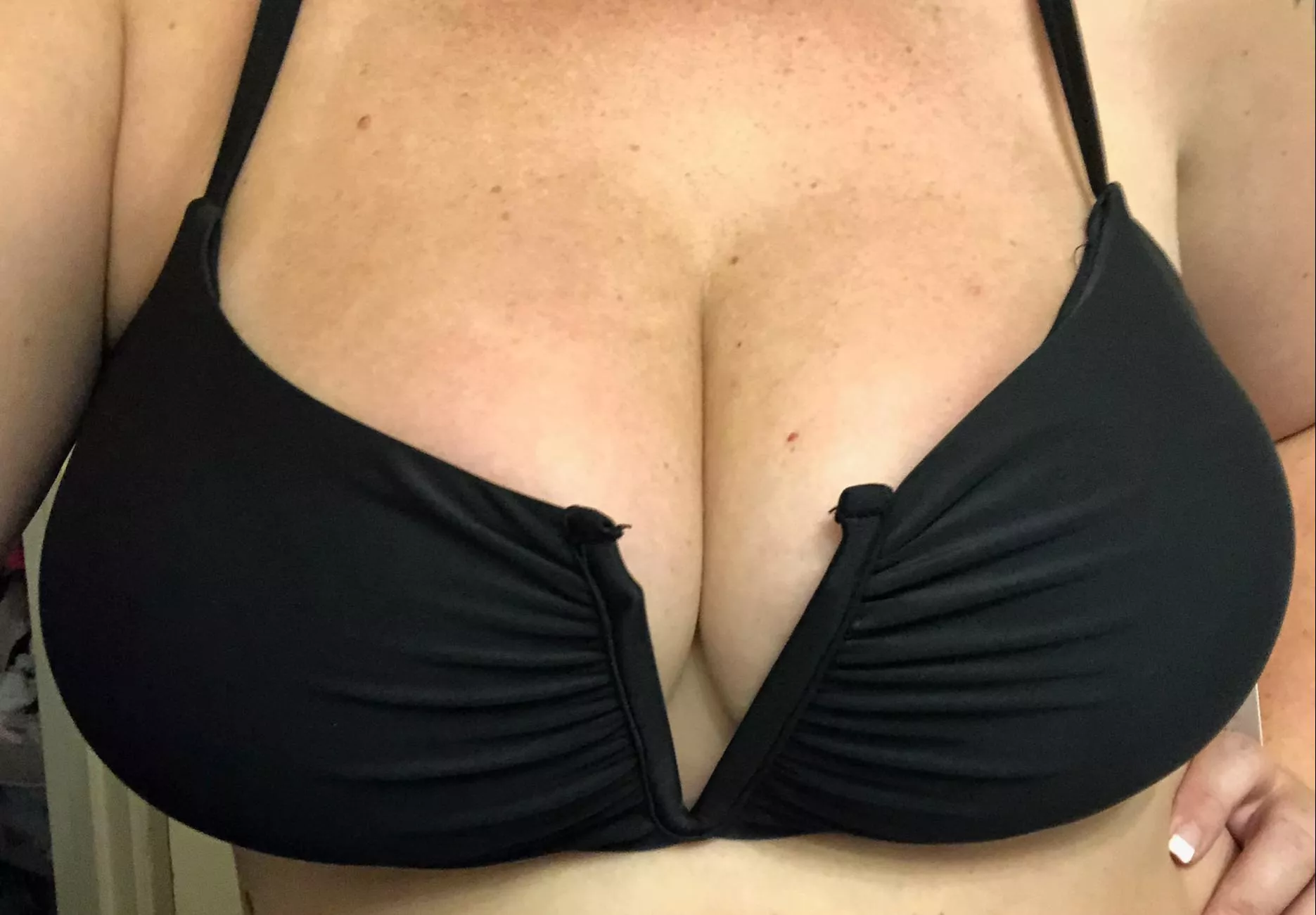 Mommy Juggs 👩‍🦰