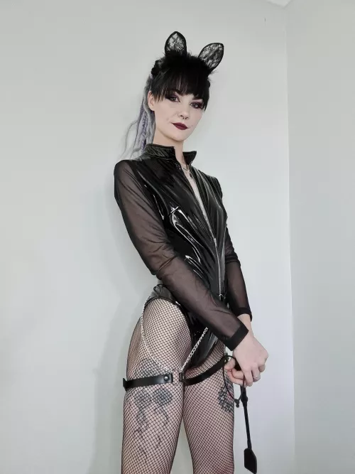 Mommy needs a new plaything π₯