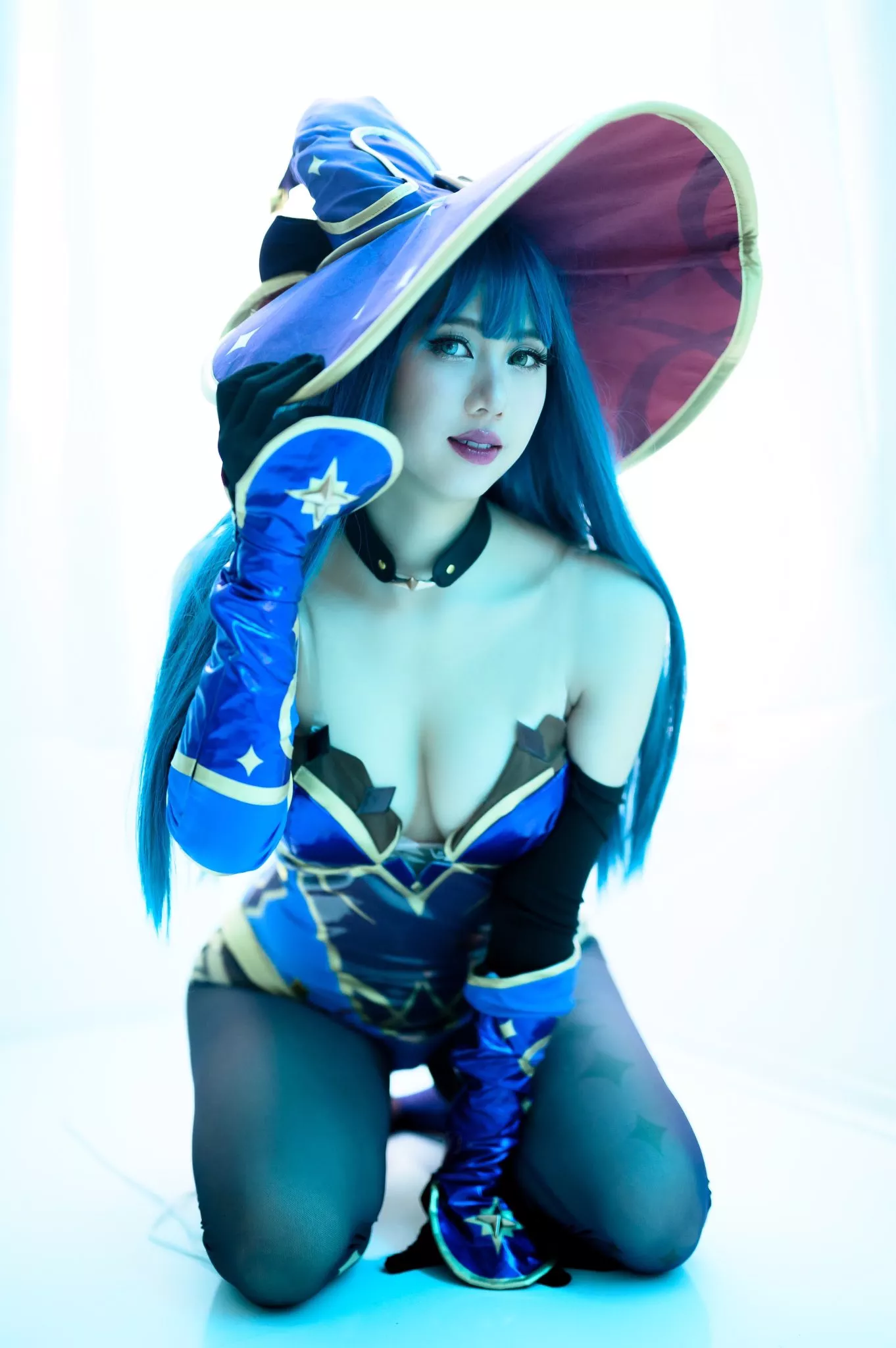 Mona Genshin impact by aixshiteru