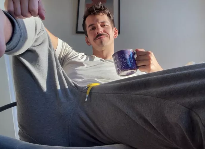 Morning, boy. You being good?