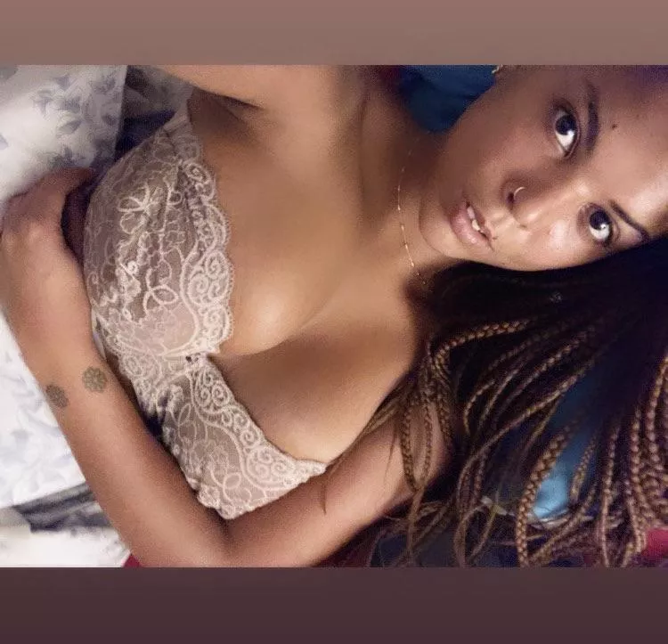 Morning in lace 🔥