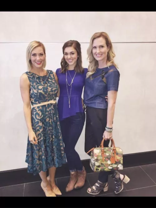 Mother daughter aunt