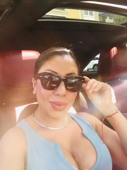 Motorboat my moms 🍈🍈