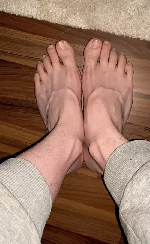 My 18yo toes
