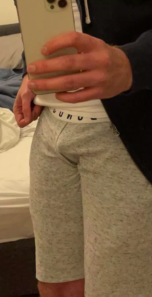 my 2” in grey sweatpants [29]
