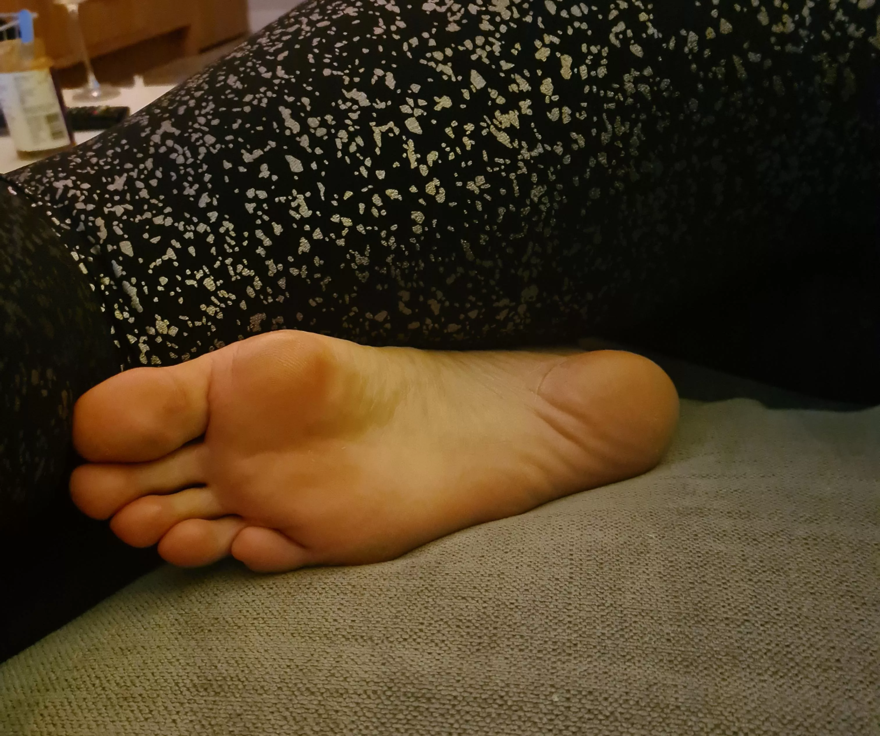 My 24yo GFs size 8 UK. 🤤