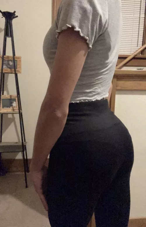 My 2nd favorite leggings