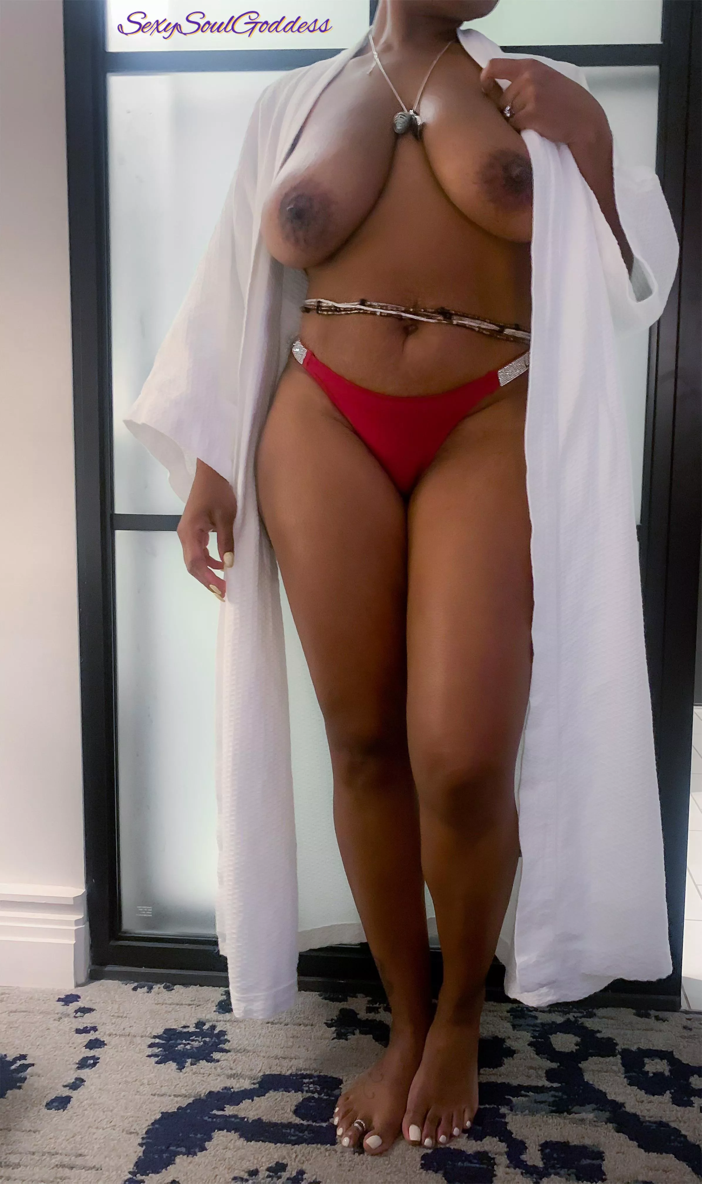 My 41 yr old mommy bod. 5 kids total. ☺️