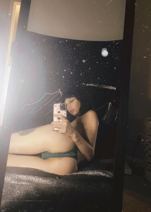 My anxiety is chronic, but this ass is iconic π€ͺ link in comments