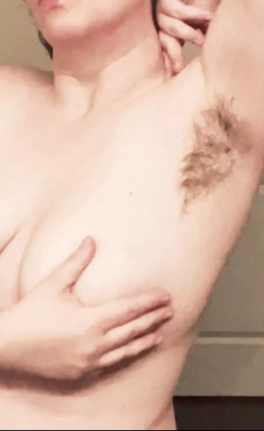 My armpits are hairy AND super sensitive My armpits are hairy AND super sensitive