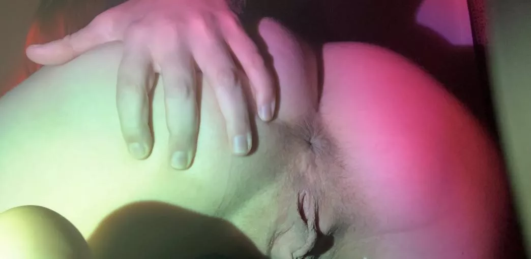 my asshole is begging for cum