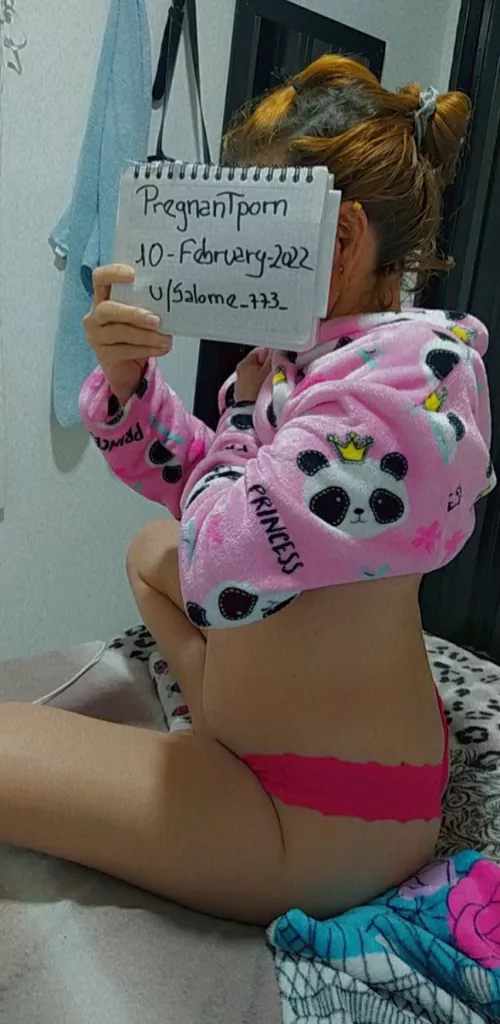 my baby is growing 😍 and mom every day super hot 💞 vote to be the beautiful daddy of my baby