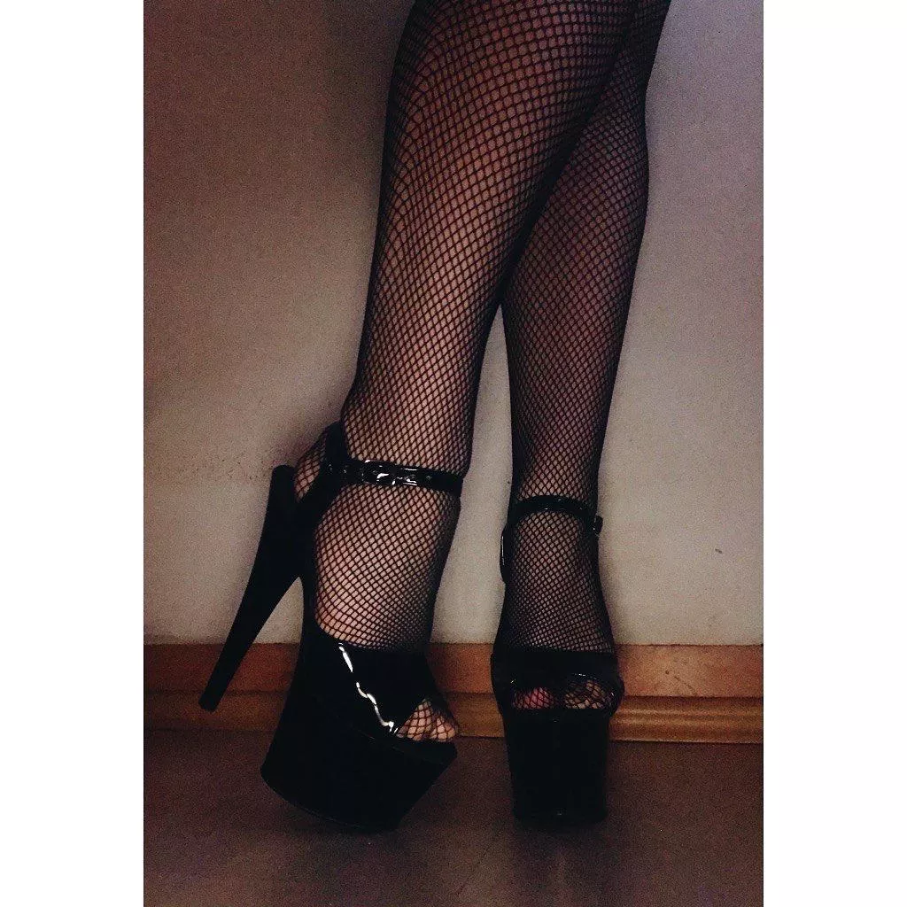 My beautiful legs in heels and fishnets!