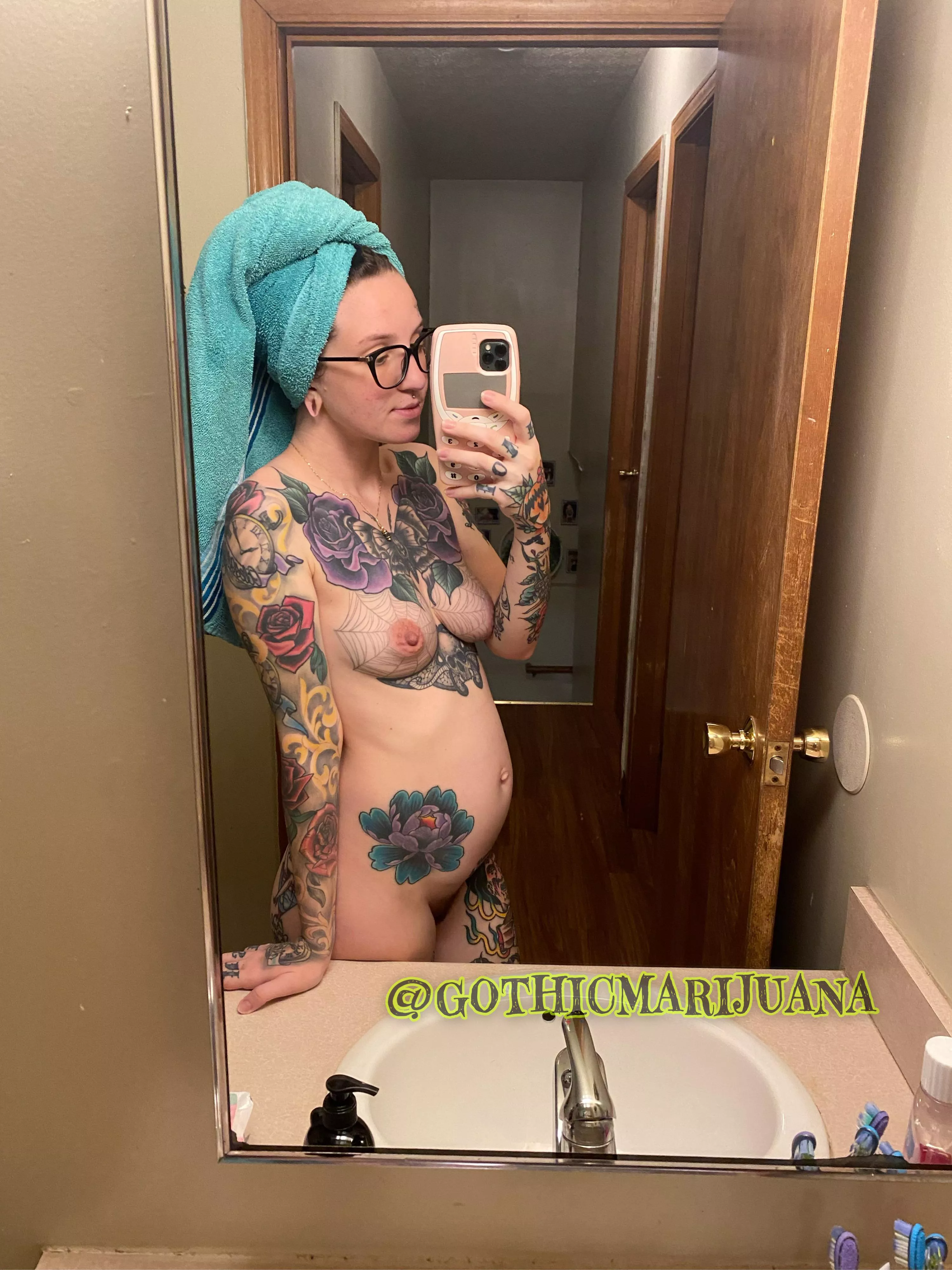 My belly is getting bigger! What do you think ? ;) My belly is getting bigger! What do you think ? ;)