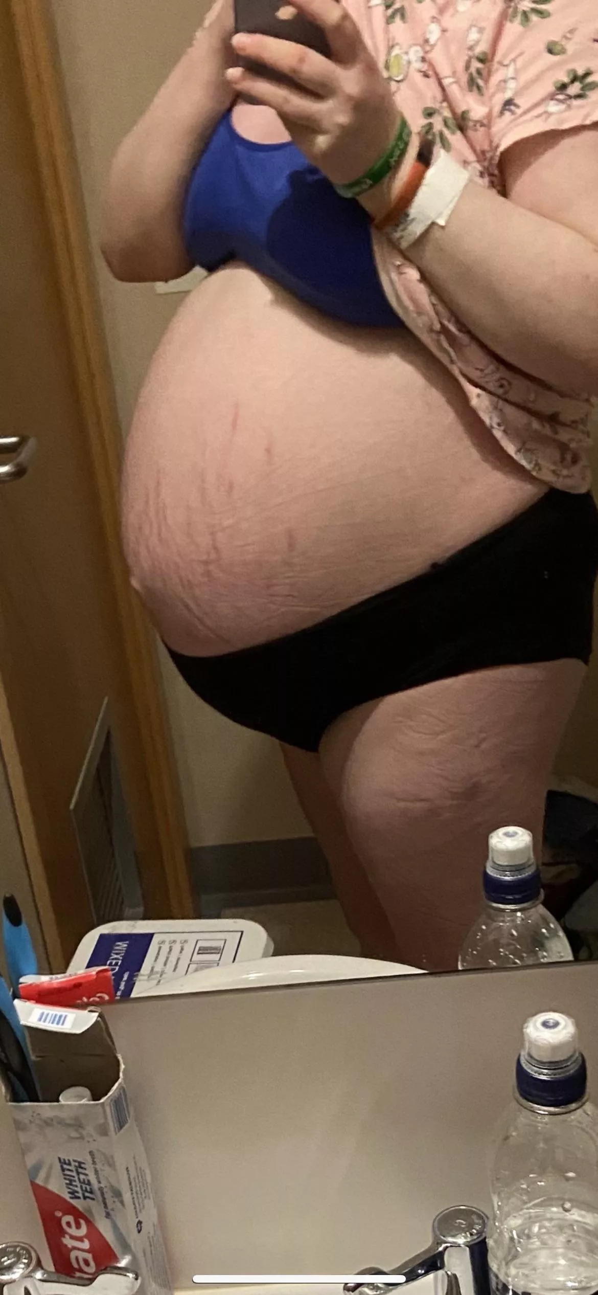 My big pregnant belly didn’t stop me from getting railed