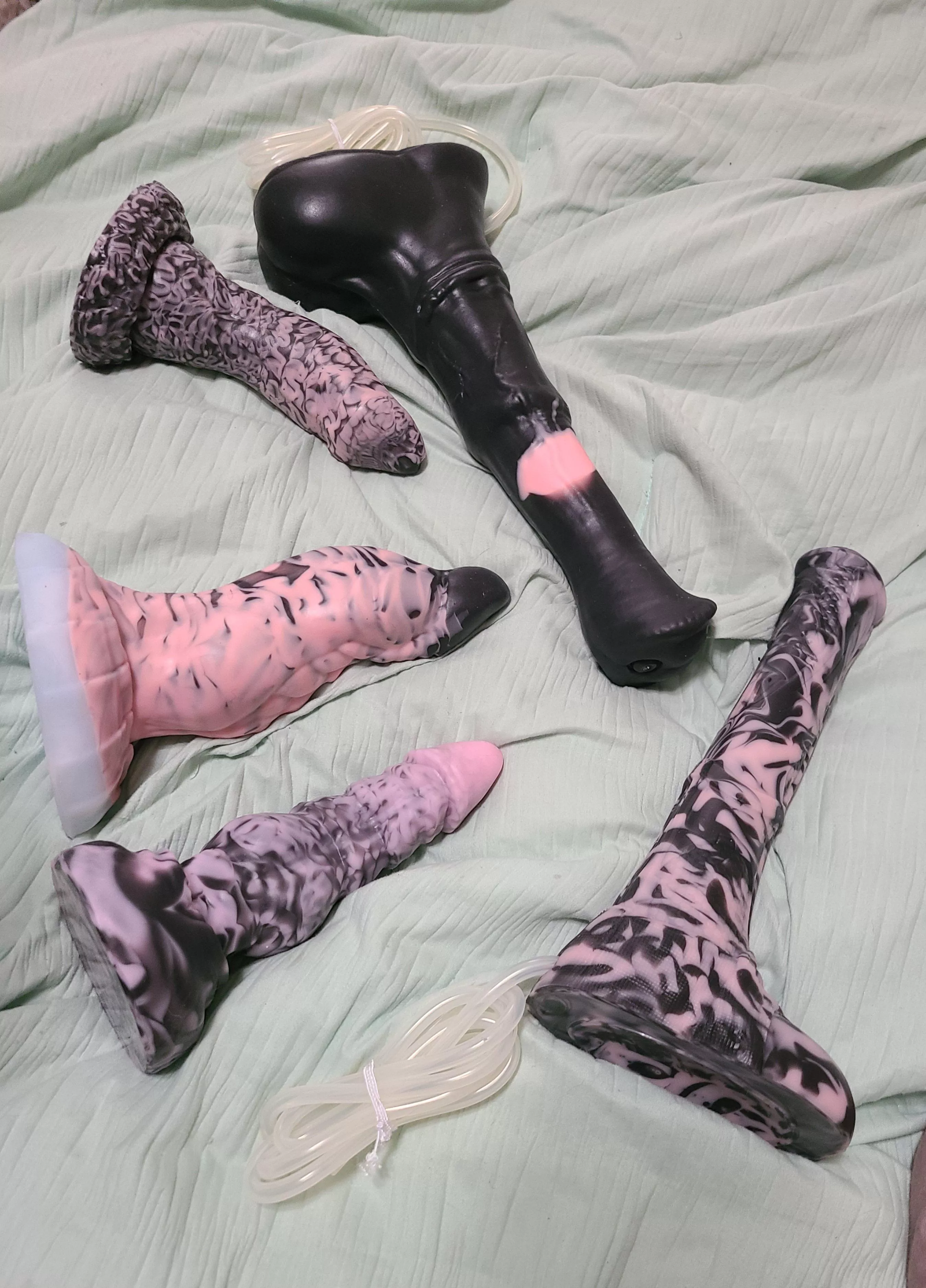 My black and pinks are so pretty together! My black and pinks are so pretty together!