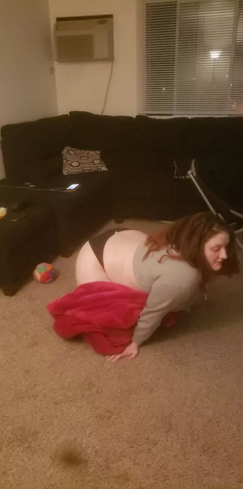 My BM wants to get spitroasted and I want her sloppy seconds after they cum in her