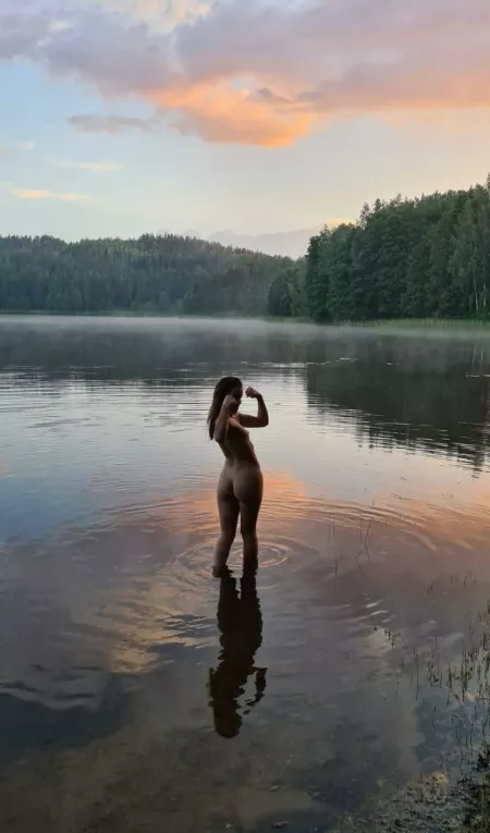 My body is not the sexiest, but i felt sexy taking this π