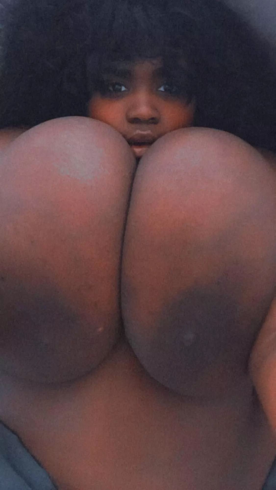 My boobs are overgrown!😳