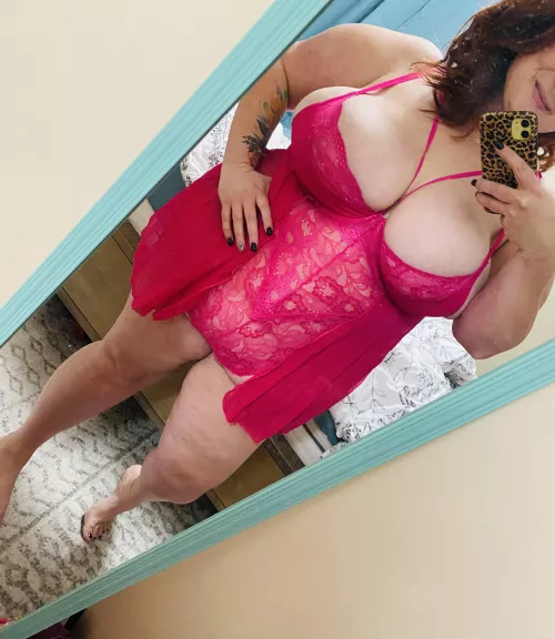 My boobs are too huge for this. 😛💕