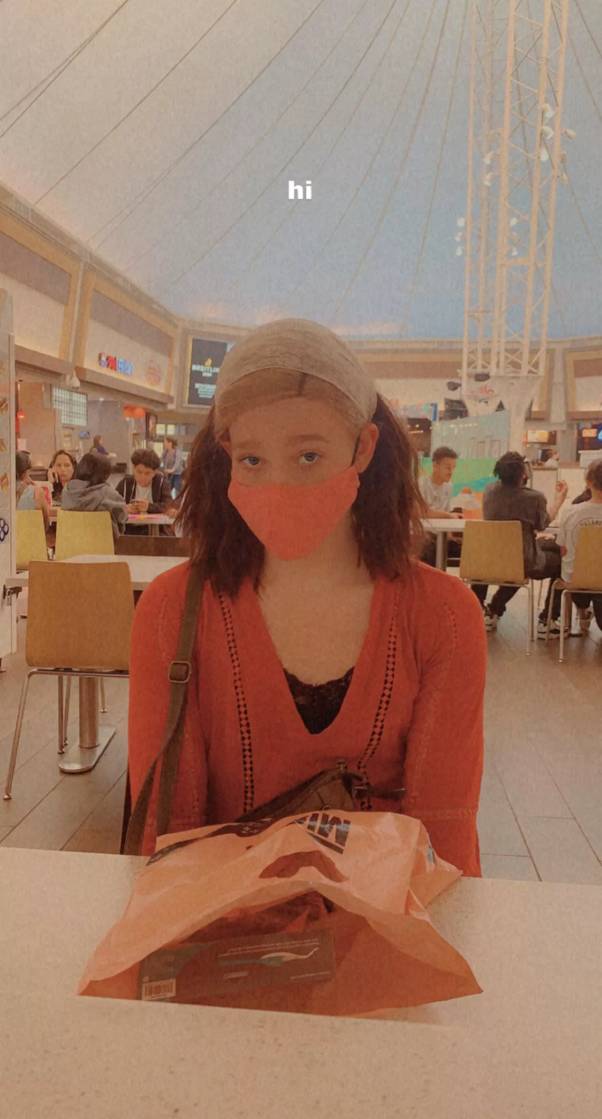 my boyfriend on our mall date ❤️