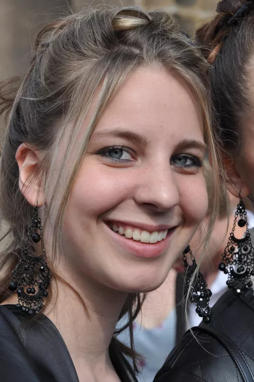 My buddy and I want to DP her