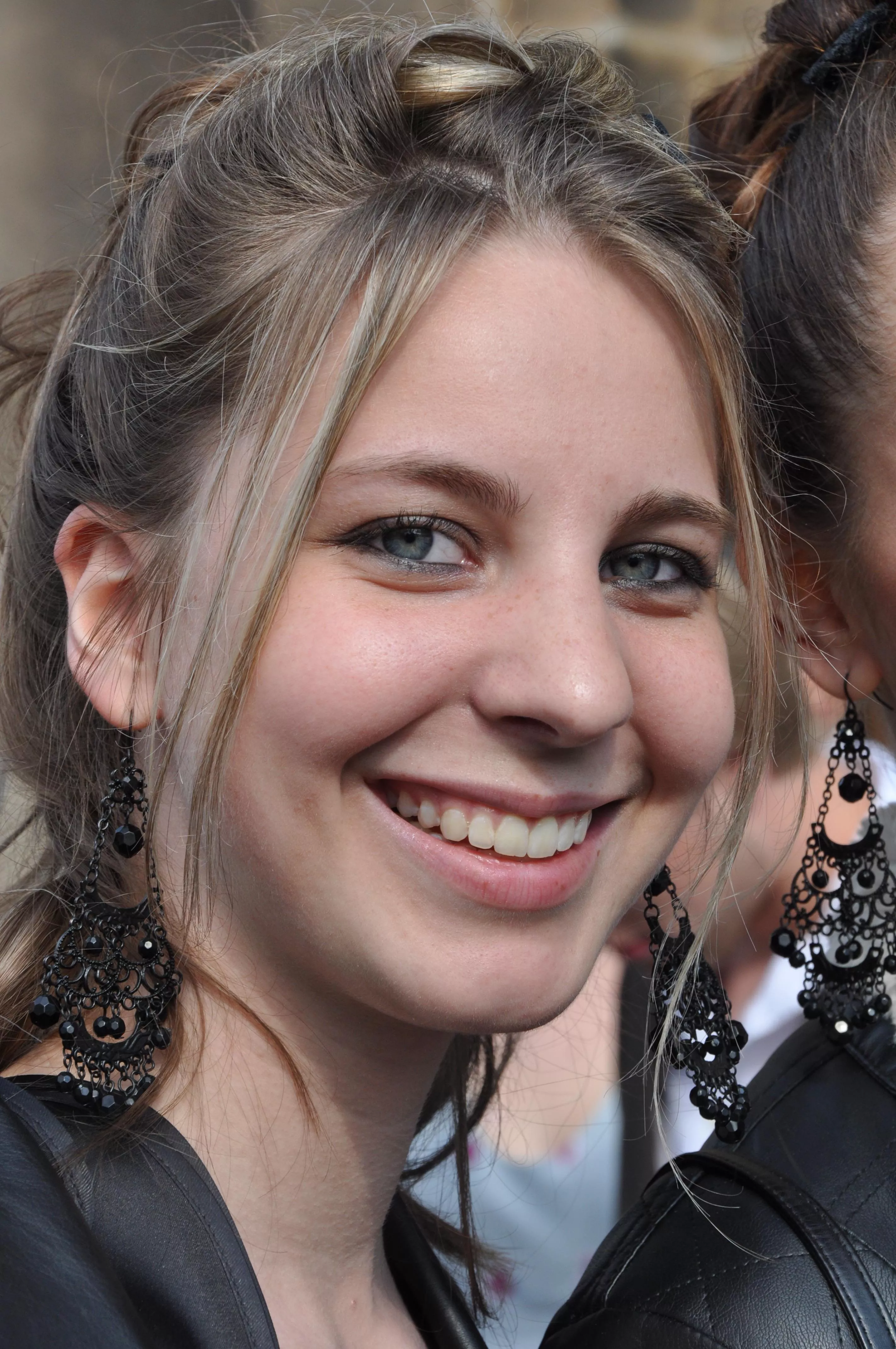 My buddy and I want to DP her