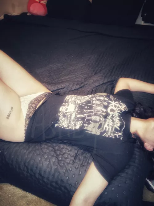 My Chem + being a Nympho ~ That’s it. That’s the whole story on my tattoo xD 🖤