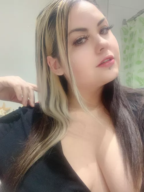 My Christmas party look! Do I look cute ?