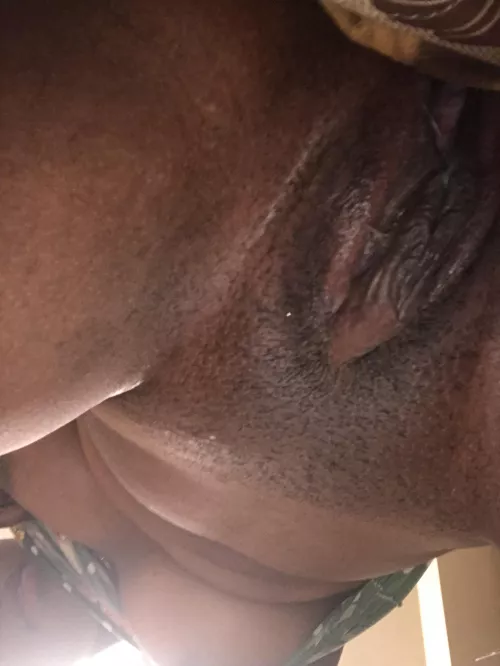 My clit is juicy daddy