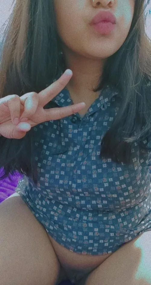 My desi virgin pussy ππ (f)