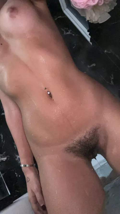 My dripping bush (F21)