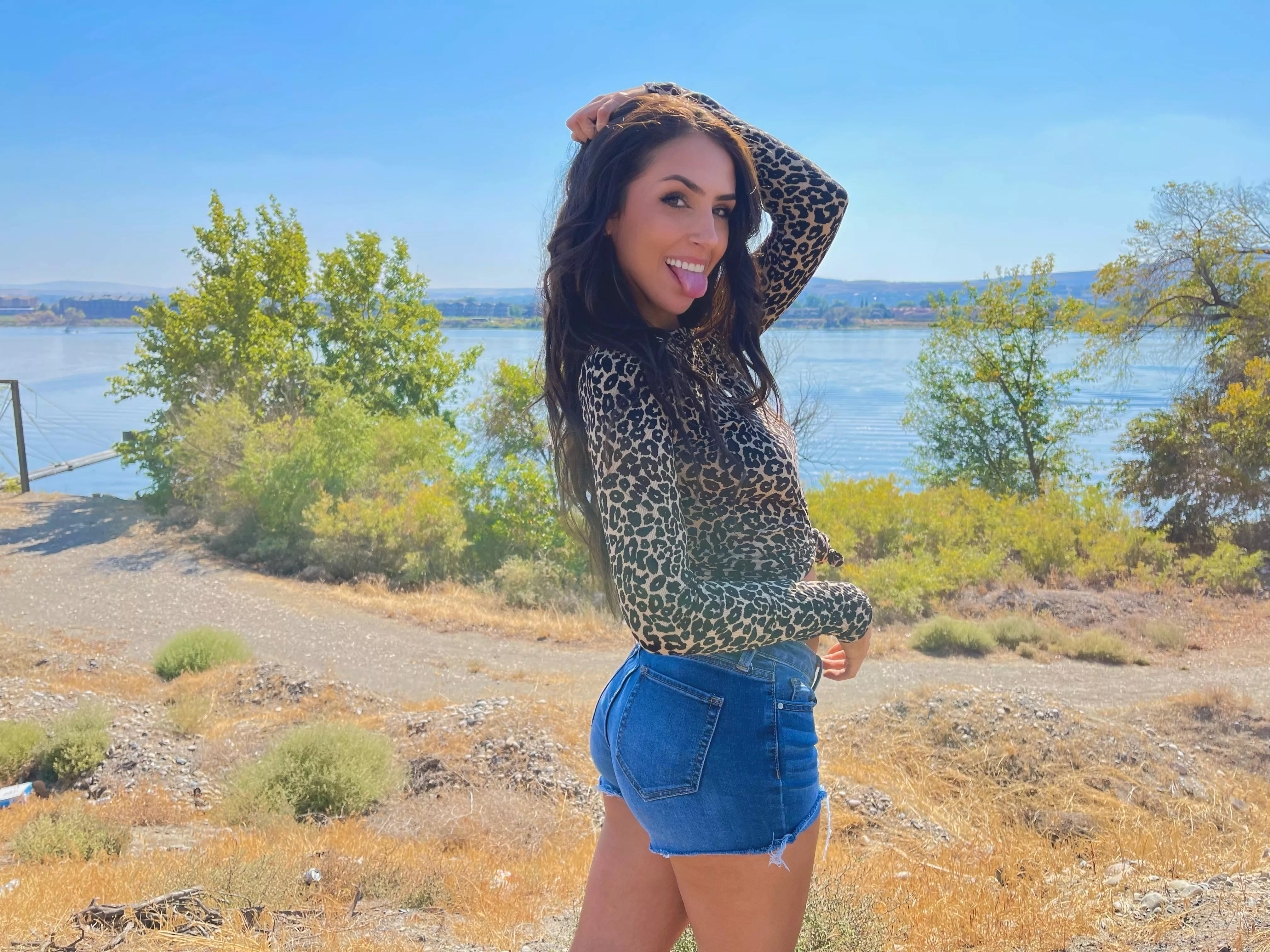 My ex thinks no one else would fuck me.. is he right? 😭