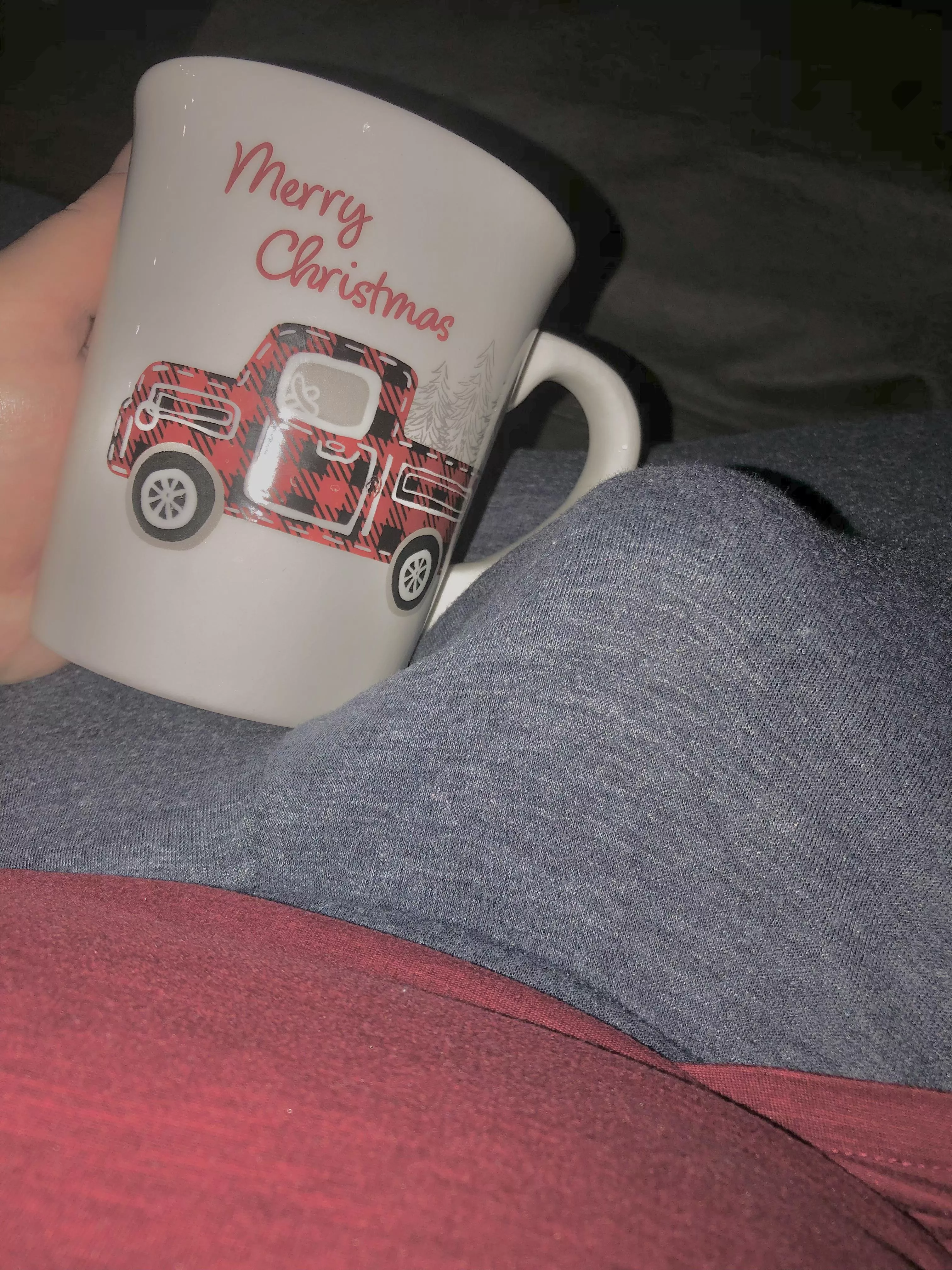 My excitement to taste coffee shows when I’m wearing grey sweat pants 😅