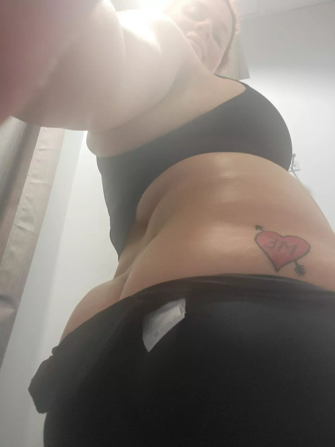 My eyes are up here ;)