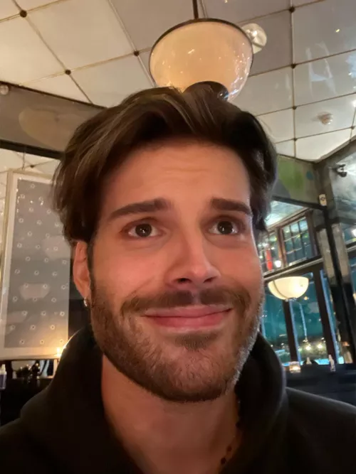 My face when I realised I got to drunk in front of my family for Christmas 🎄✨