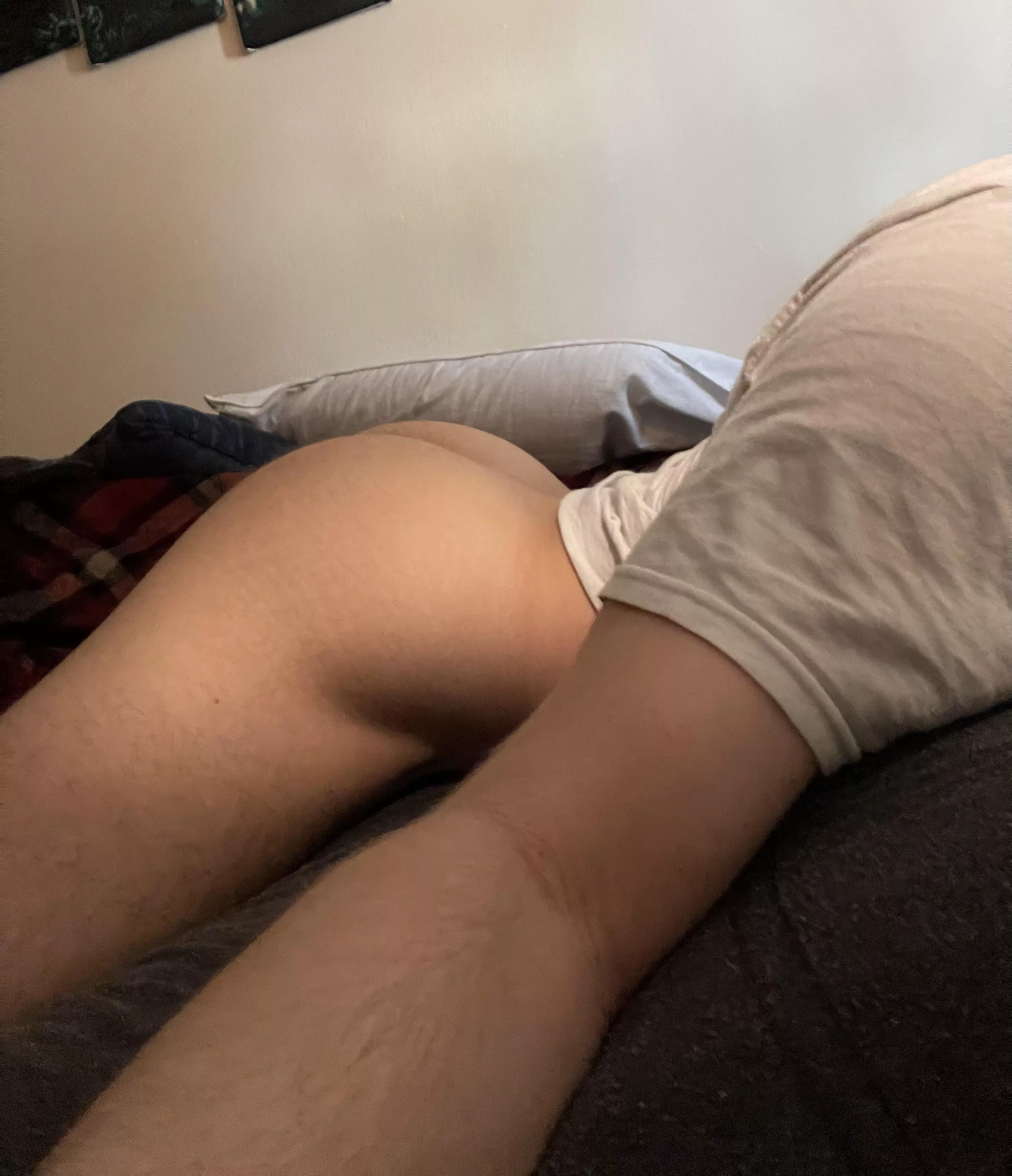 My favorite thing to wear to bed, a t-shirt and no pants!