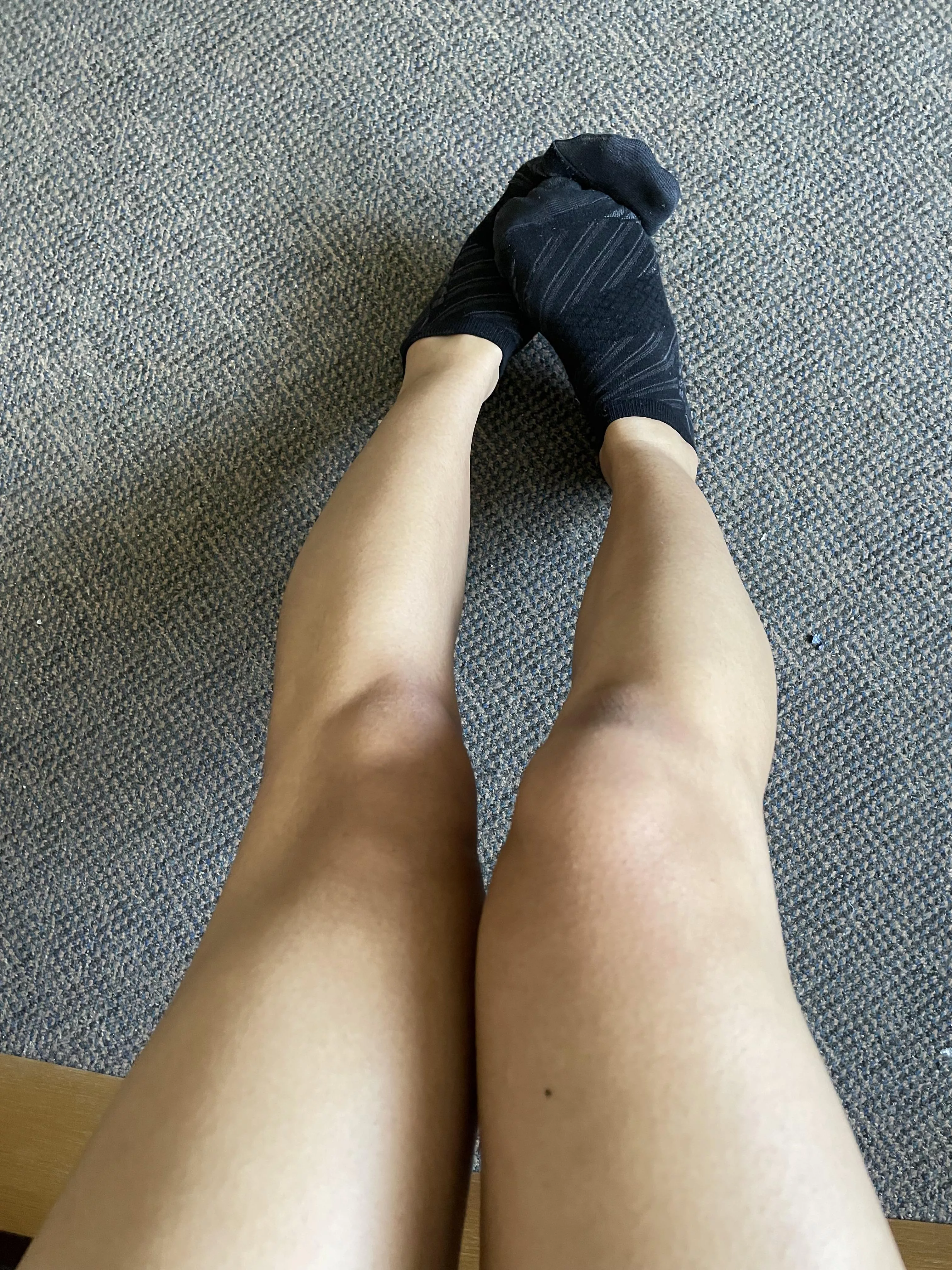 My feet get so sweaty post-workout 🦶💦