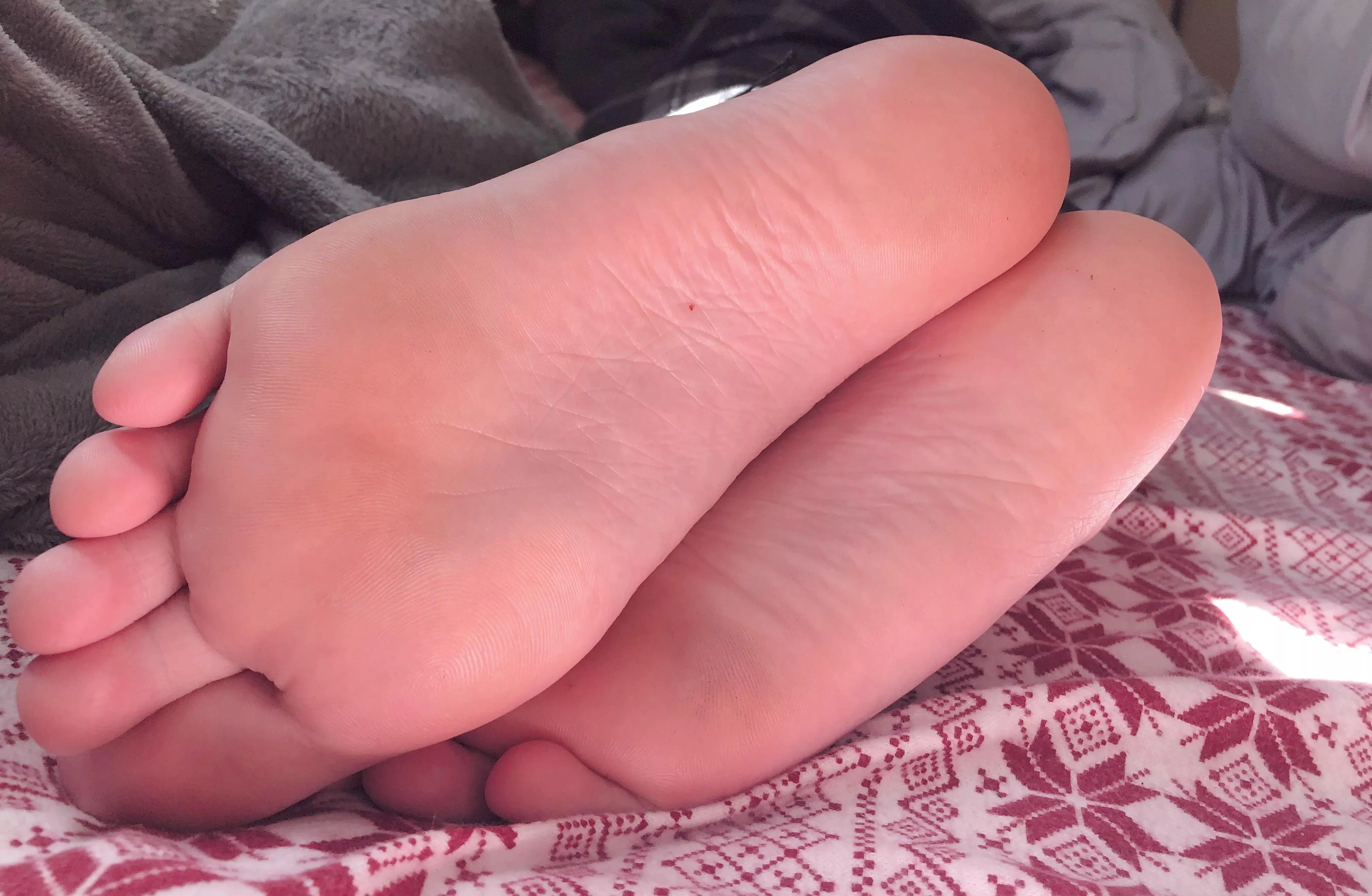 my first ever post! let me know what you think 🤍