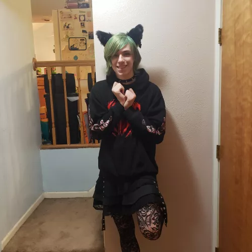 My first photoshoot, I'm very happy with it and wanted to share!! :3