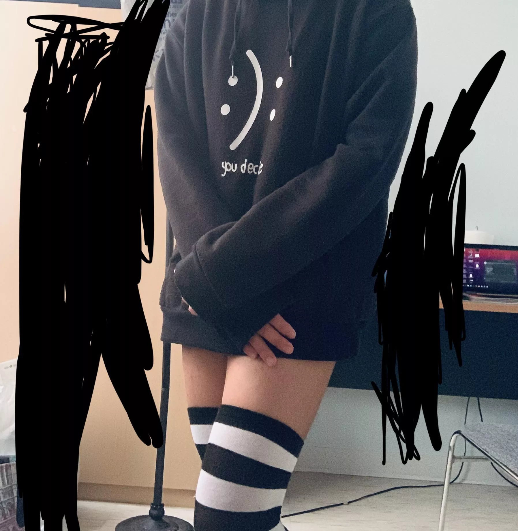 my first thigh highs! i got no drip :p