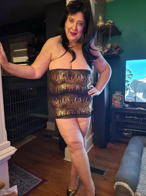 my friend acting hot!!!